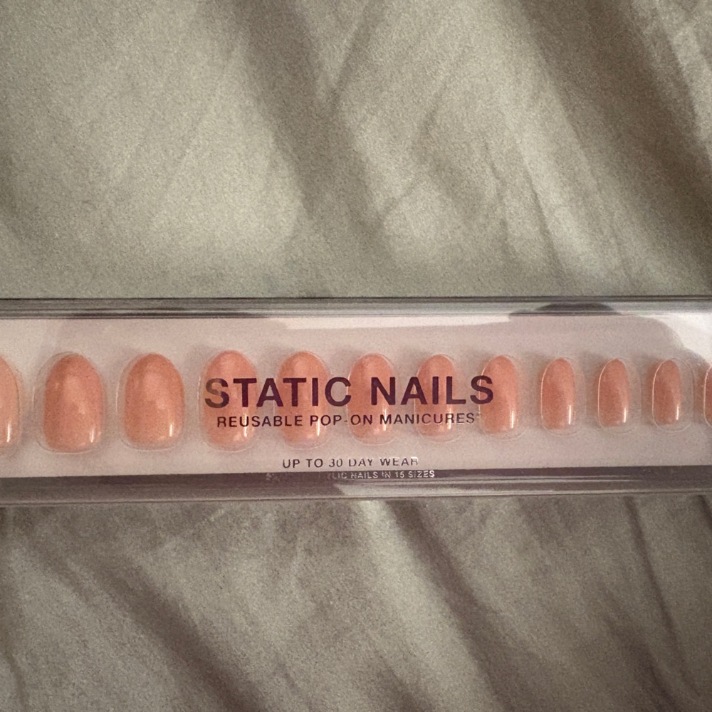 💕 3/$20 item Static Nails Reusable Pop-On Manicures